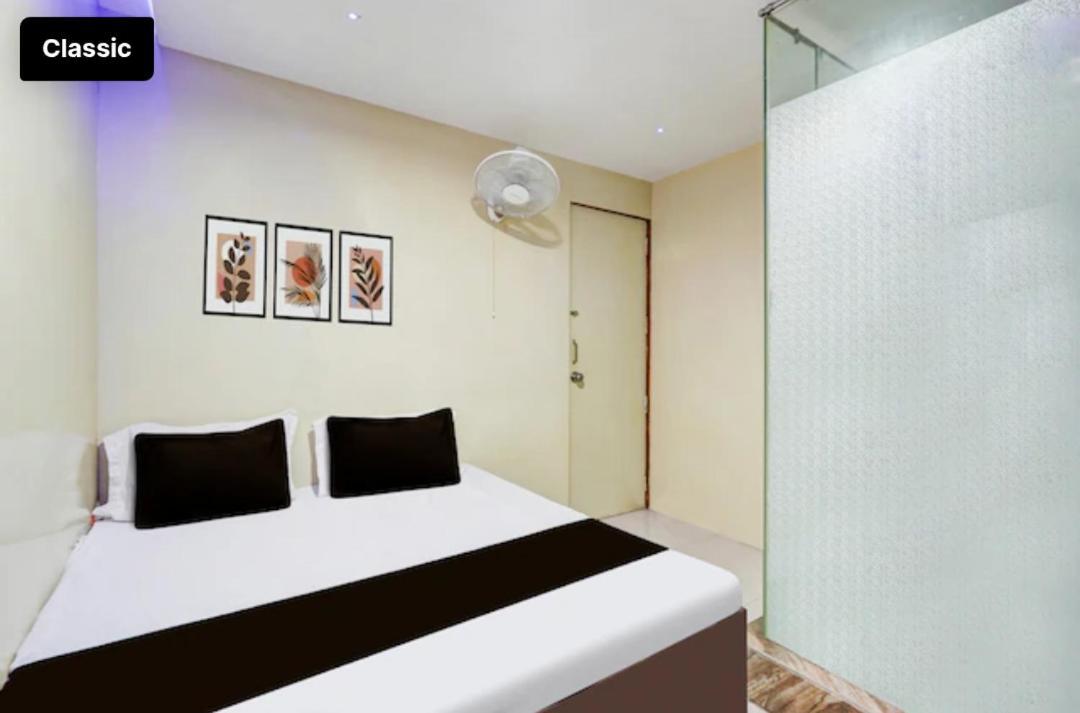 Selfie Rooms Surat Buitenkant foto